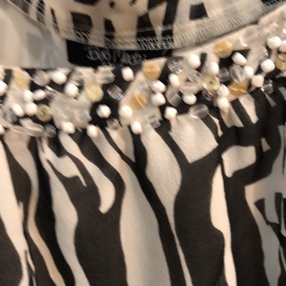 🌸NEW🌸 Bob Mackie Vintage Zebra Silk Top - Picture 4 of 15